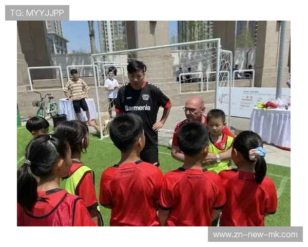 勒沃库森青训新篇章:心理适应训练强化引领未来之路 勒沃库森青训新篇章:心理适应训练强化引领未来之路